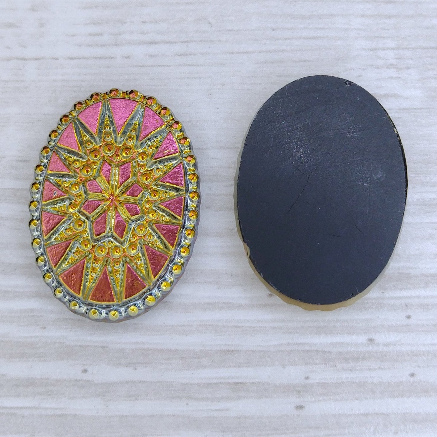 2696 - 25x18mm Compass Stone in Black Silver Iris/Volcano