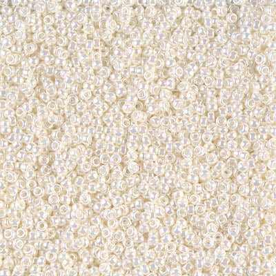 0591 - 5g Size 15/0 Miyuki seed beads in Ivory Pearl Ceylon