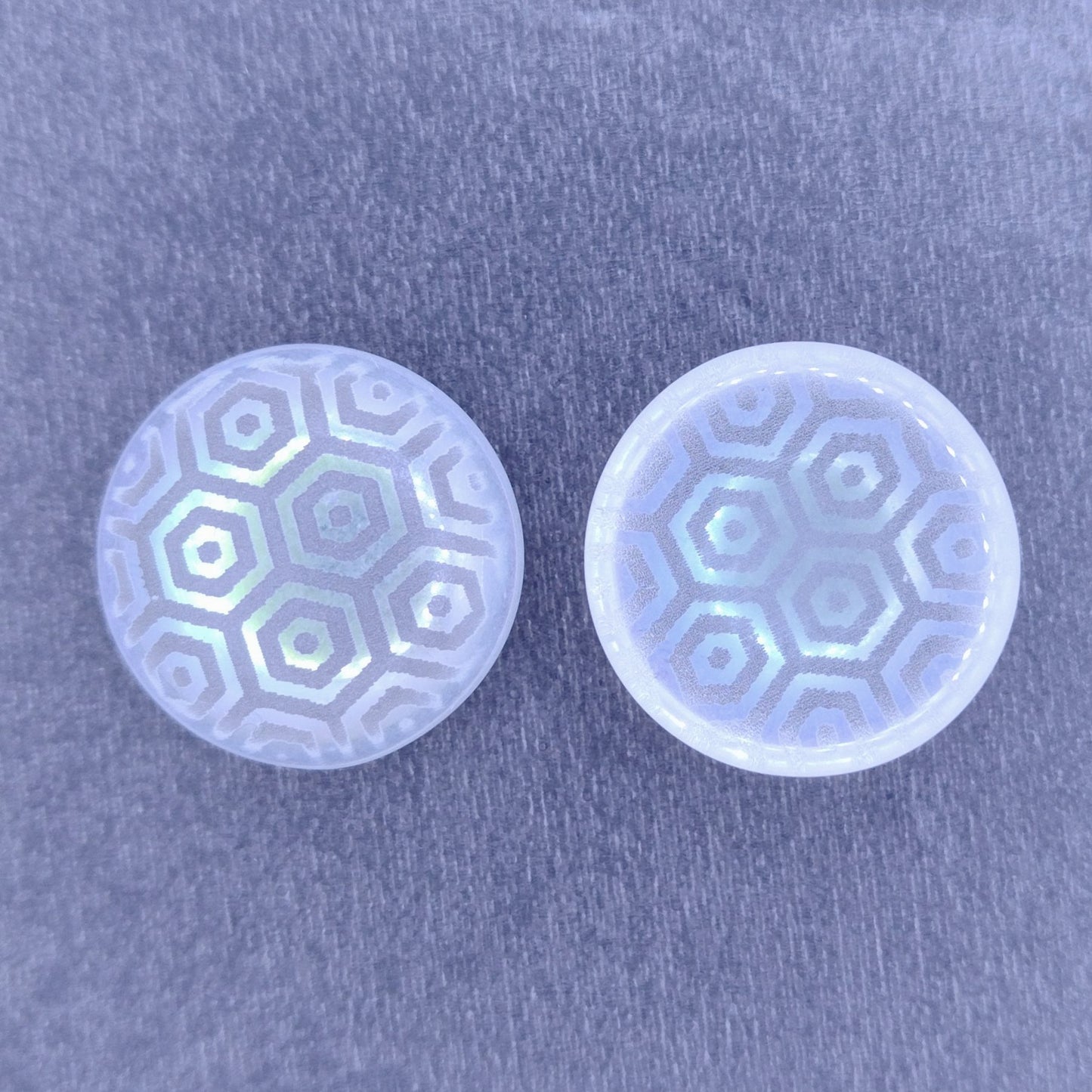 18mm Flatback Cabochon in Crystal with Hexagon