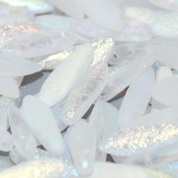 10 x two hole daggers in Etched Full Crystal AB (5x16mm)