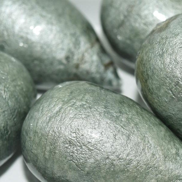 803 - Paper Mache drop bead in Pale Green (40x23mm)