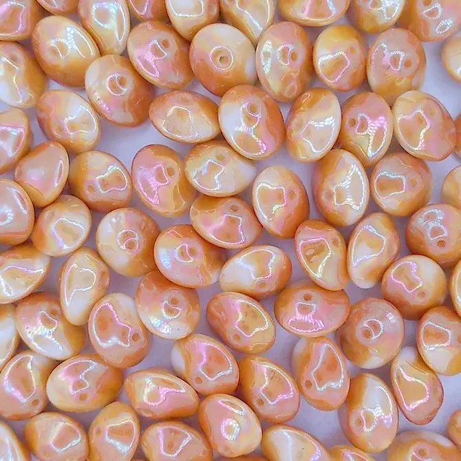 10 x UFO beads in Chalk White Full Apricot Medium