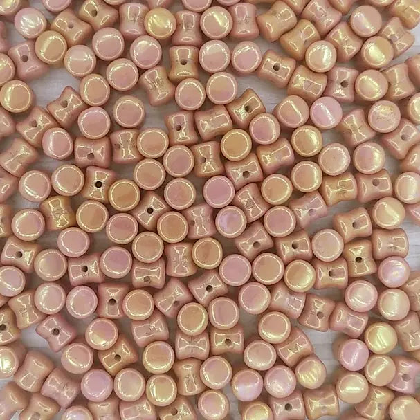 50 x diabolo beads in Chalk White/Red Lustre