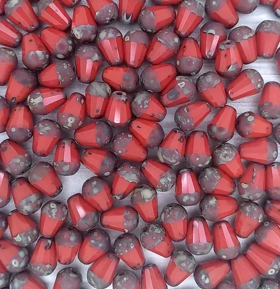 10 x faceted drops in Coral Red Picasso (8x6mm)