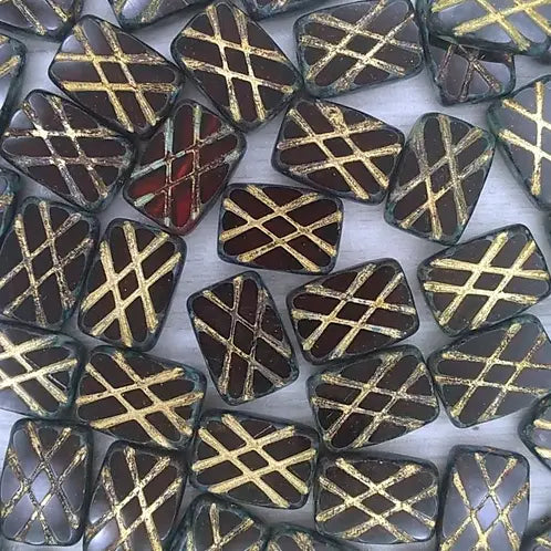 6 x table cut rectangles in Siam Ruby Picasso with 4 stripes in Gold (12x8mm)