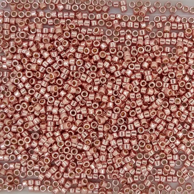 DB2503 - 25g Size 11/0 delicas in Duracoat Galvanised Bright Copper