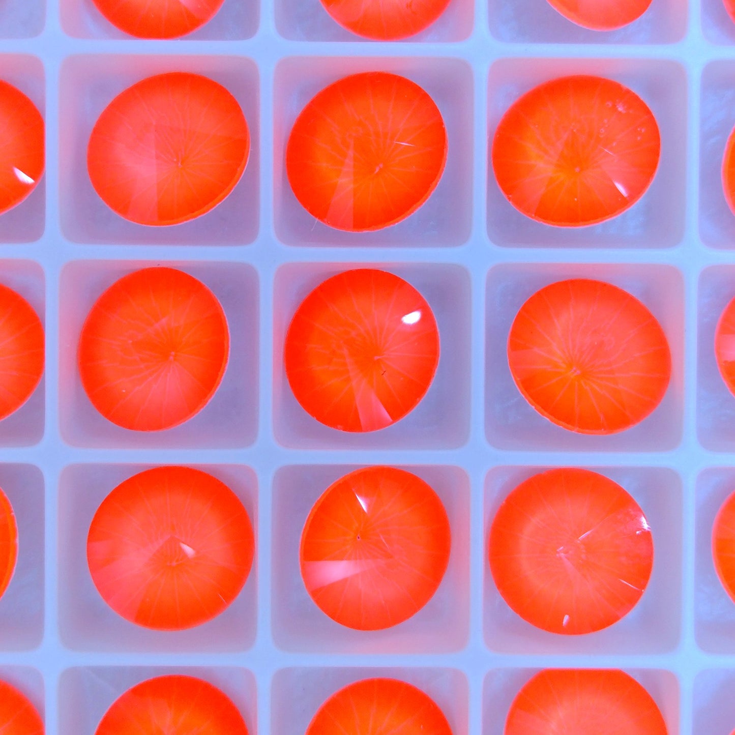 12mm rivoli in Crystal Electric Red (Aurora)