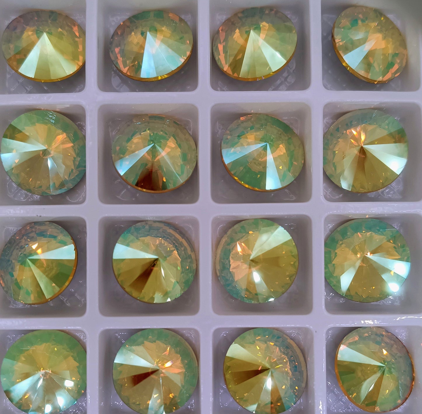 14mm rivoli in Crystal Sun (Aurora)