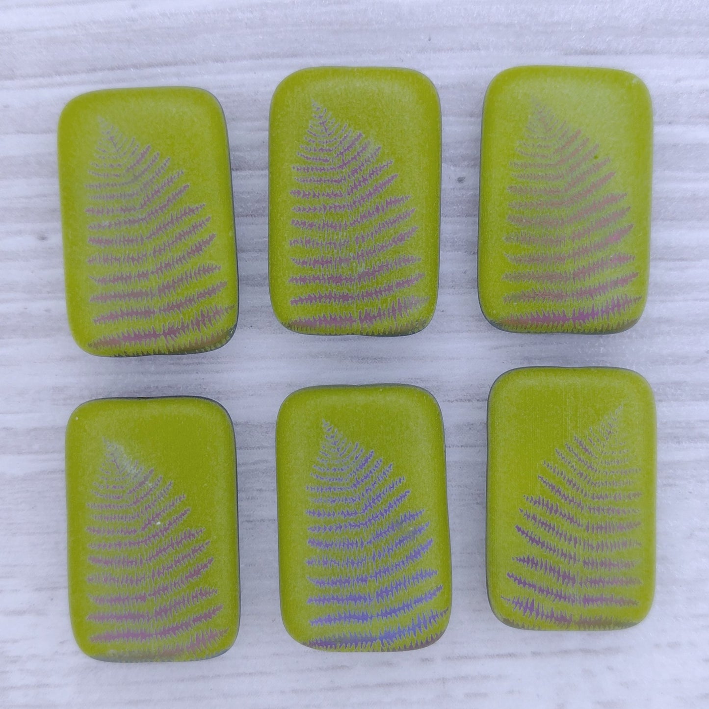 4 x Rectangular beads in Matt Olive Green with Fern design (18x12mm)