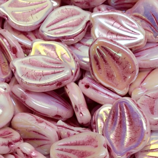 10 x Peony petals in Pink Lustre with Full AB (15x12mm)