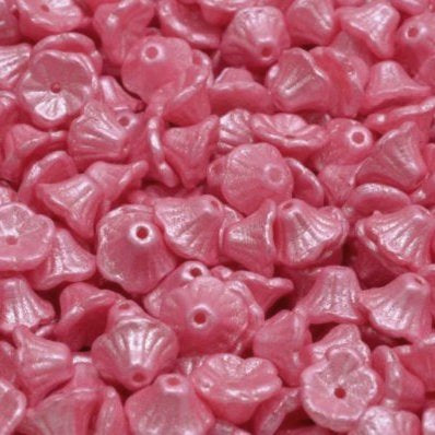 25 x flower cups in Pearl Shine Light Pink (7x5mm)