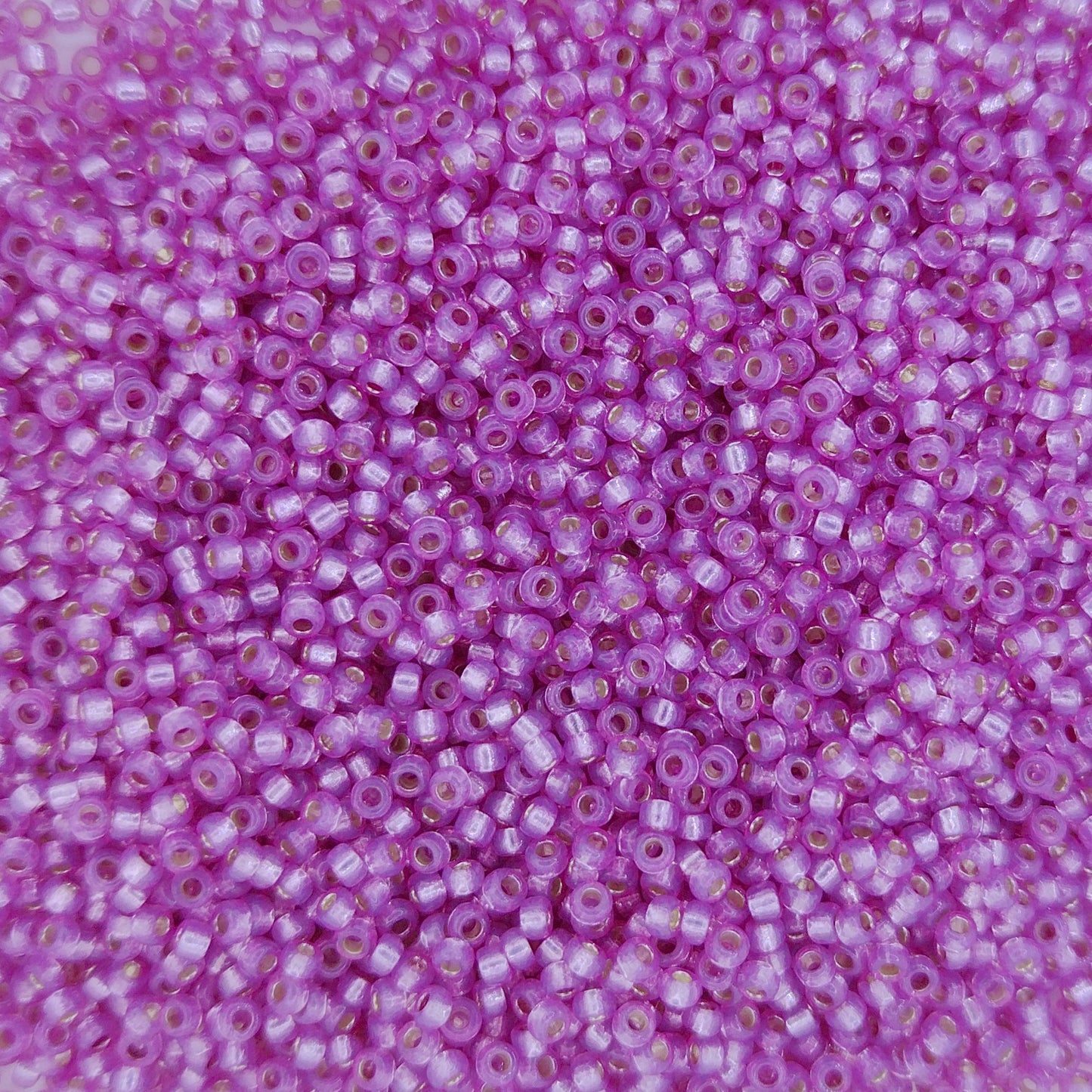 4246 - 25g Size 15/0 Miyuki seed beads in Duracoat Silver lined Lilac