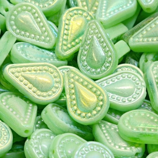 6 x Filigree Tear drops in Green Turquoise and Full AB (14x10mm)