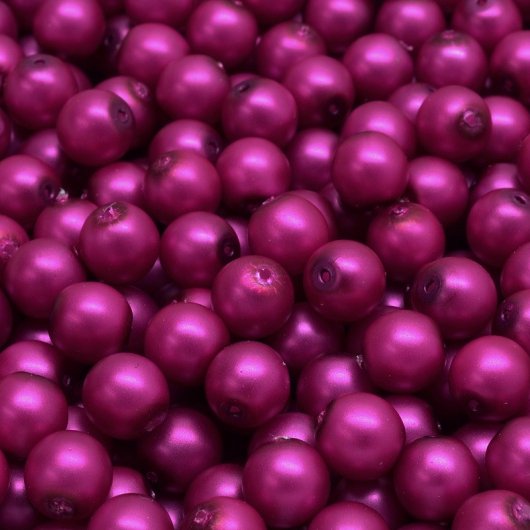 25 x 6mm pearls in Matt Fuchsia