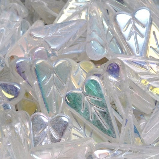 6 x Heart Leaf drops in Crystal AB (16x11mm)