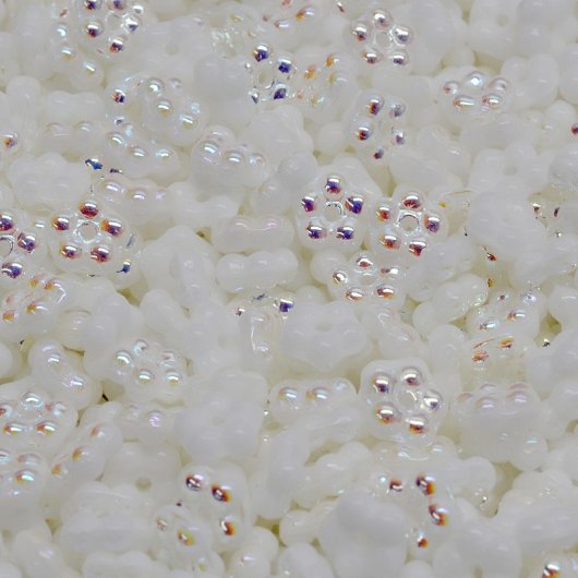 25 x 5mm Forget me Not flowers in Crystal AB