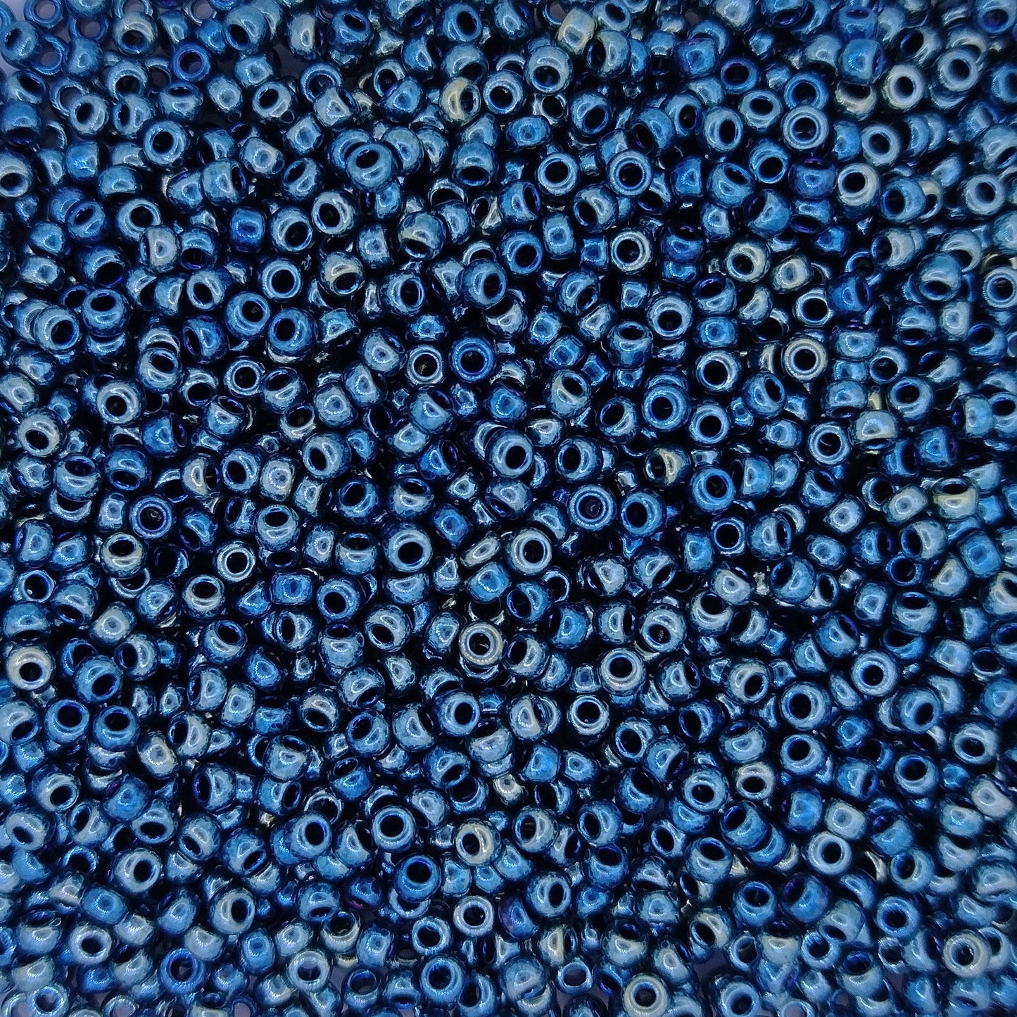 1965 - 10g Size 11/0 Miyuki seed beads in Blue Green Gold Iris