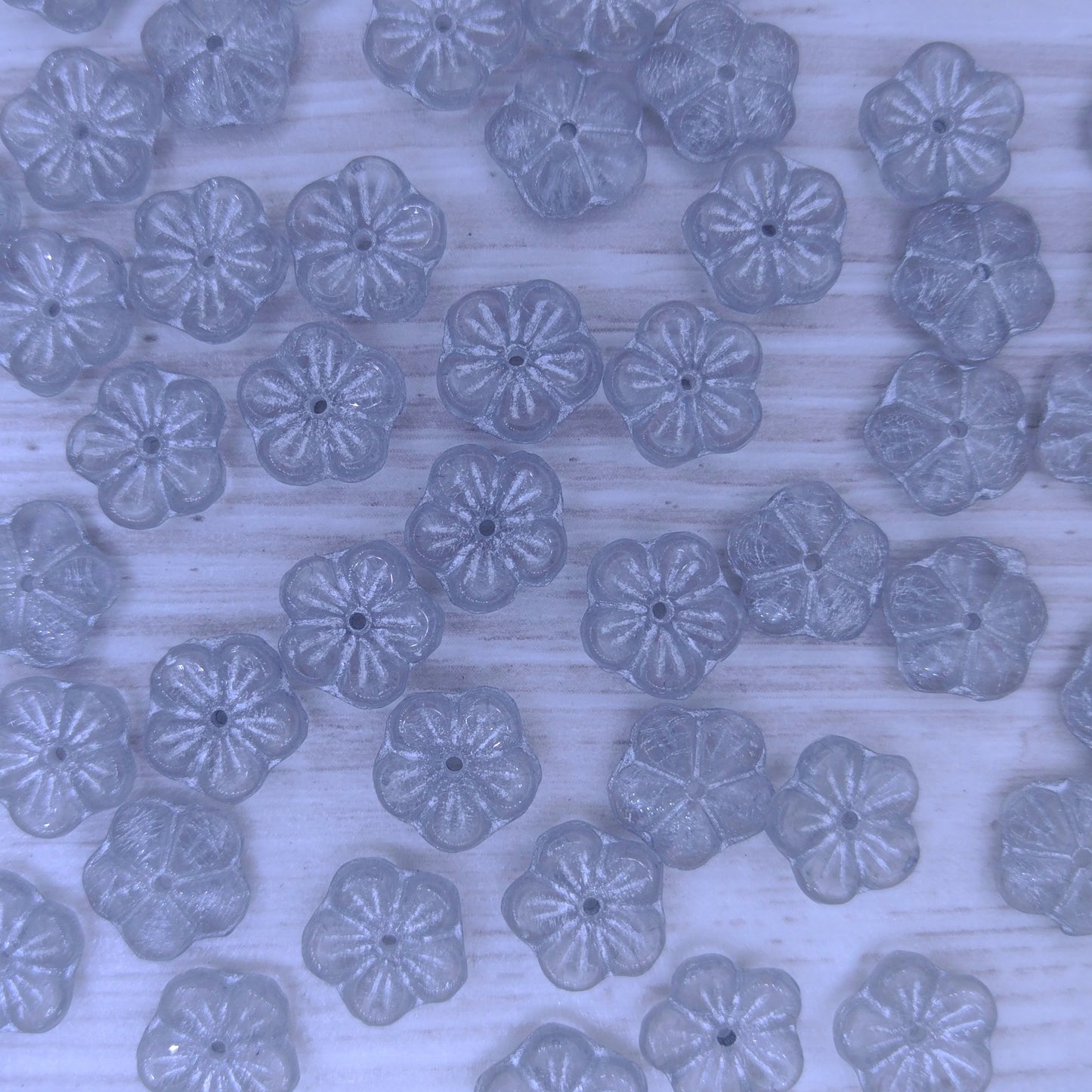 8 x 10mm Apple flowers in Crystal with Silver