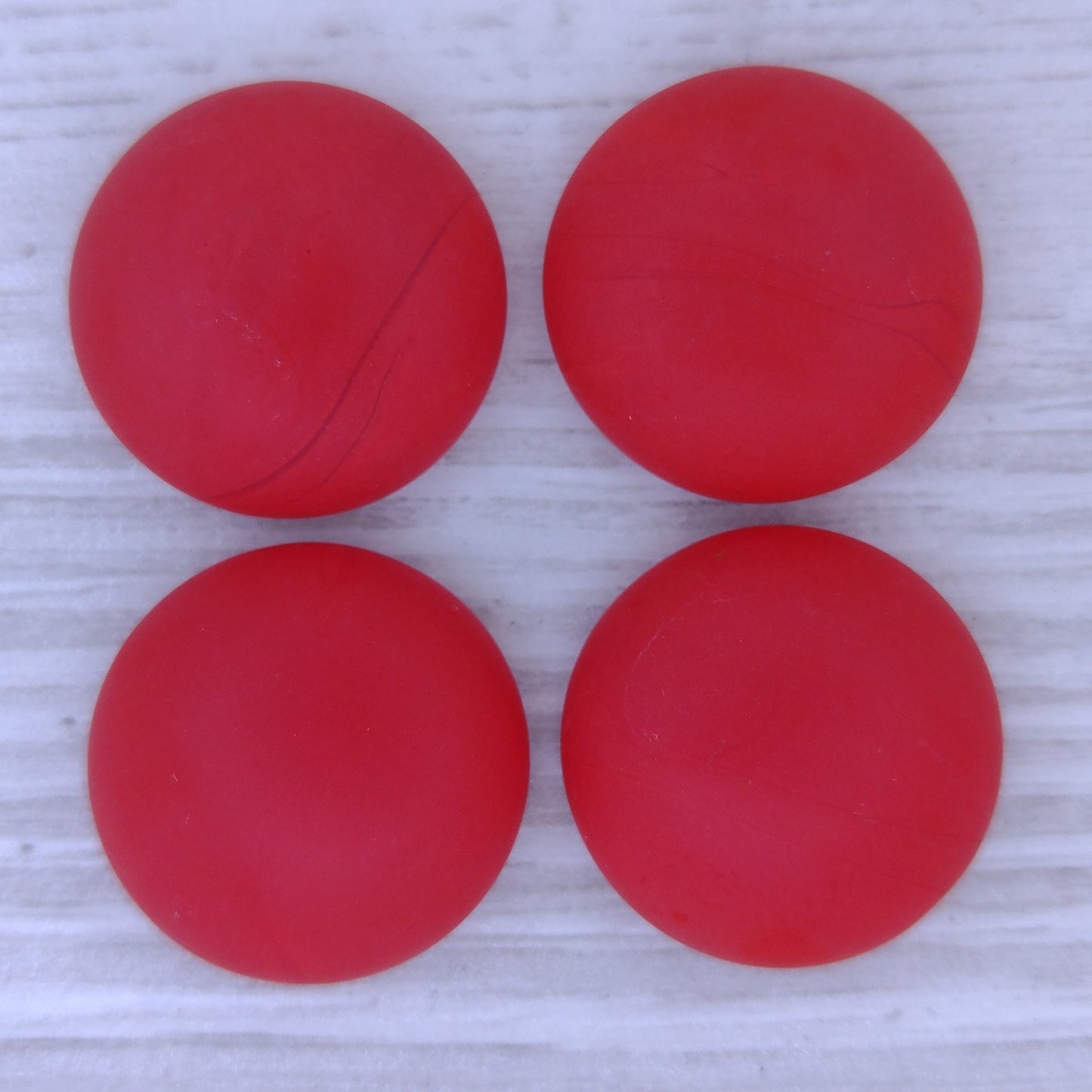 20mm cabochon in Matt Opaque Red