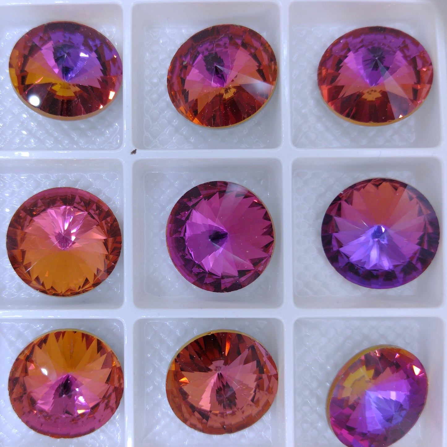 18mm rivoli in Crystal Violet Blue (Aurora) - see description