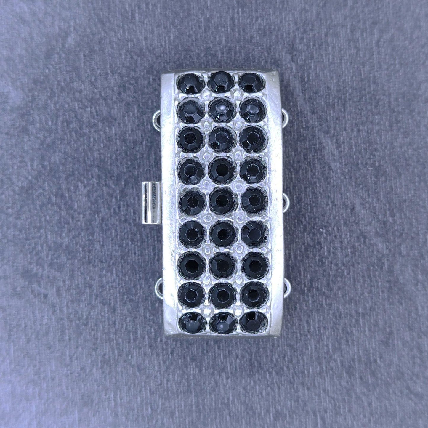 Claspgarten Matt Silver clasp with 3 rows and Black crystals 14113 - 25x11mm - no packaging