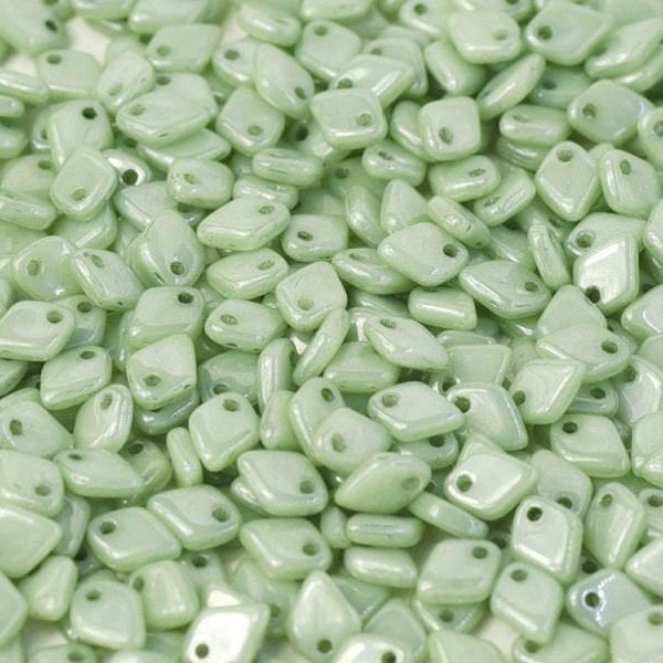 5g Dragon Scale beads in Chalk White/Teal Lustre