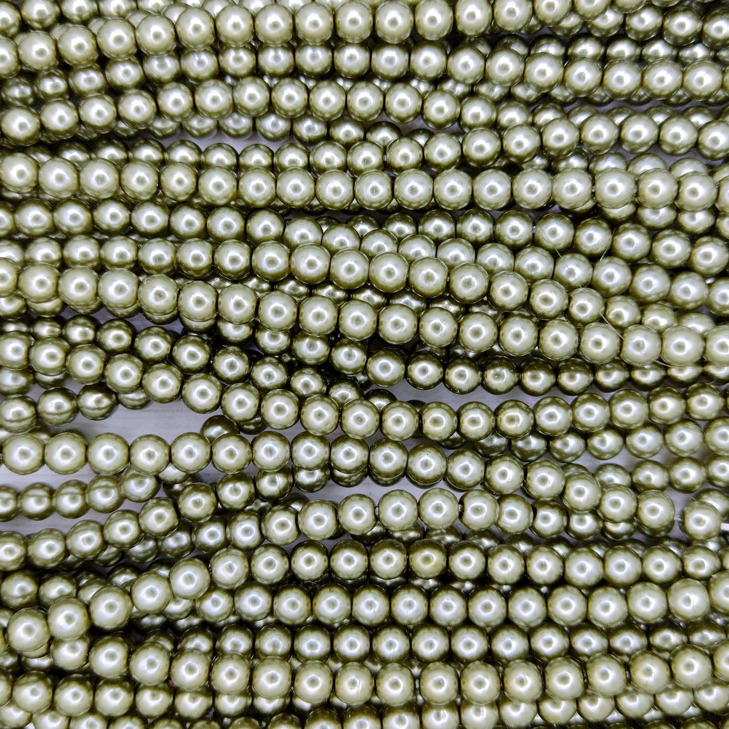 150 x 3mm round pearls in Dirty Green