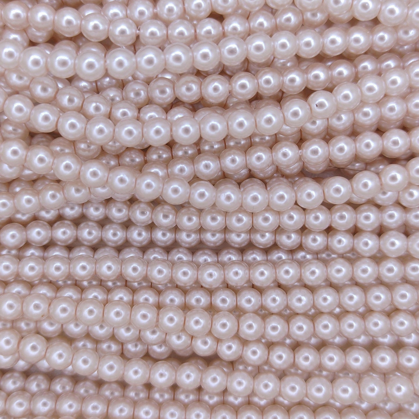 150 x 3mm round pearls in Pale Pink