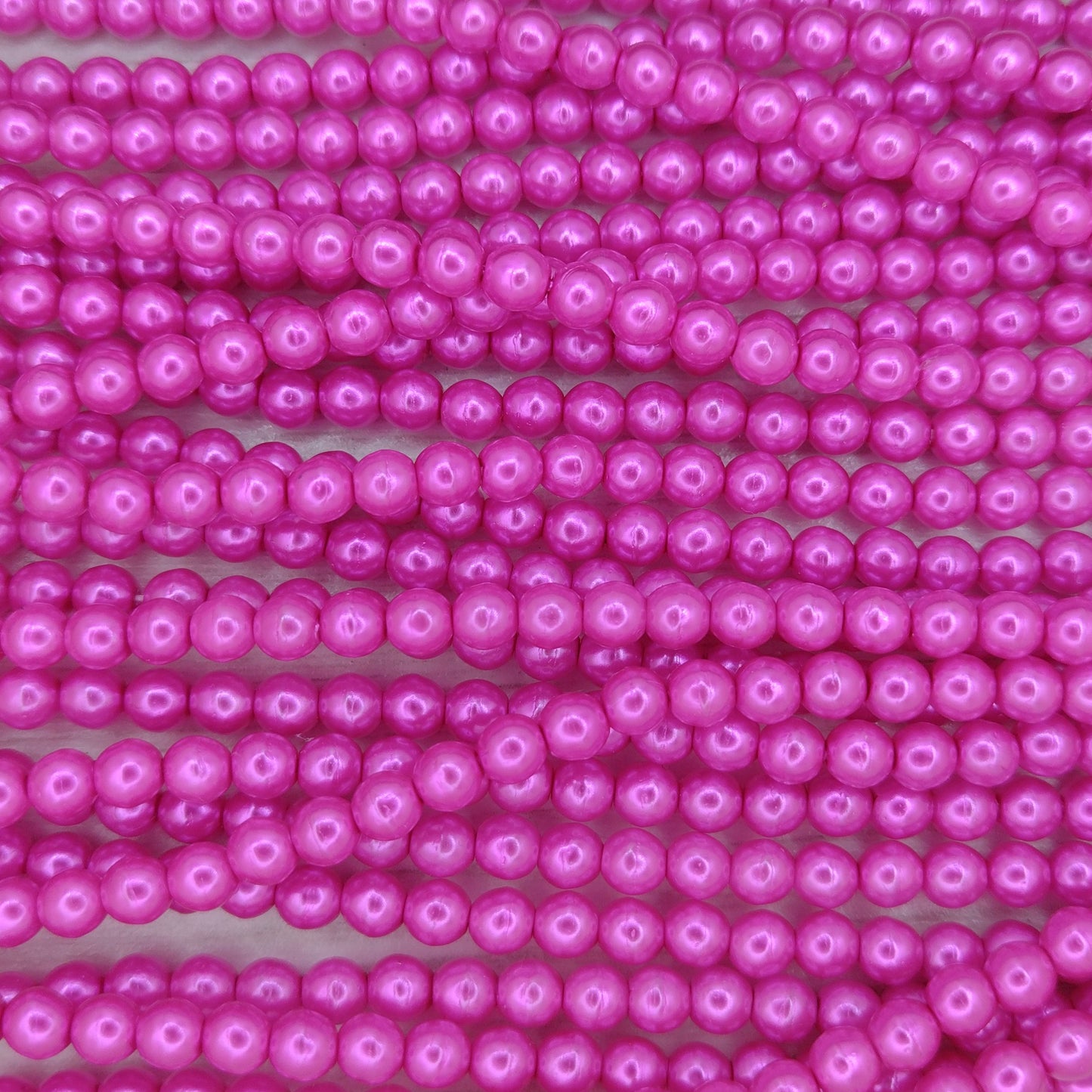120 x 4mm round pearls in Hot Pink
