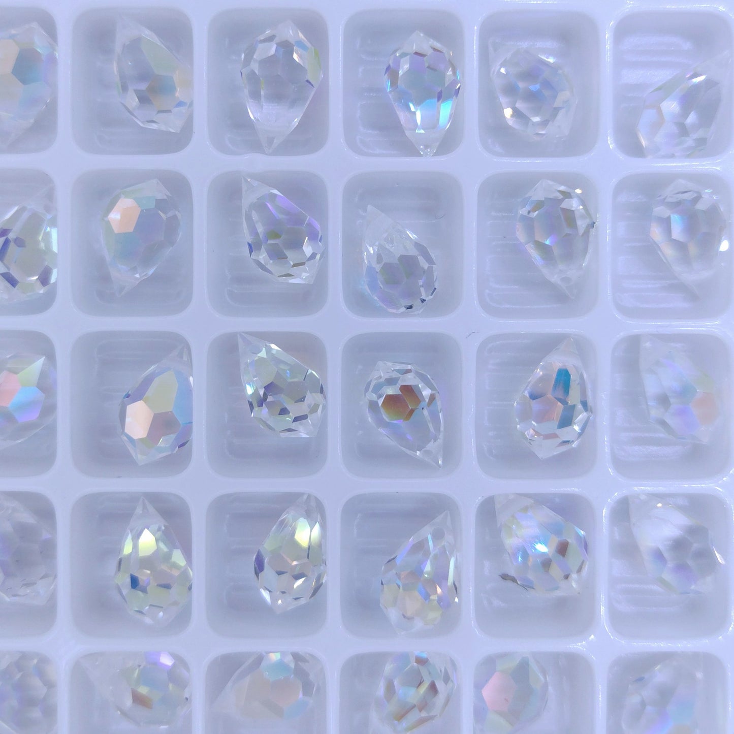 10x6mm drop in Crystal AB (Preciosa)