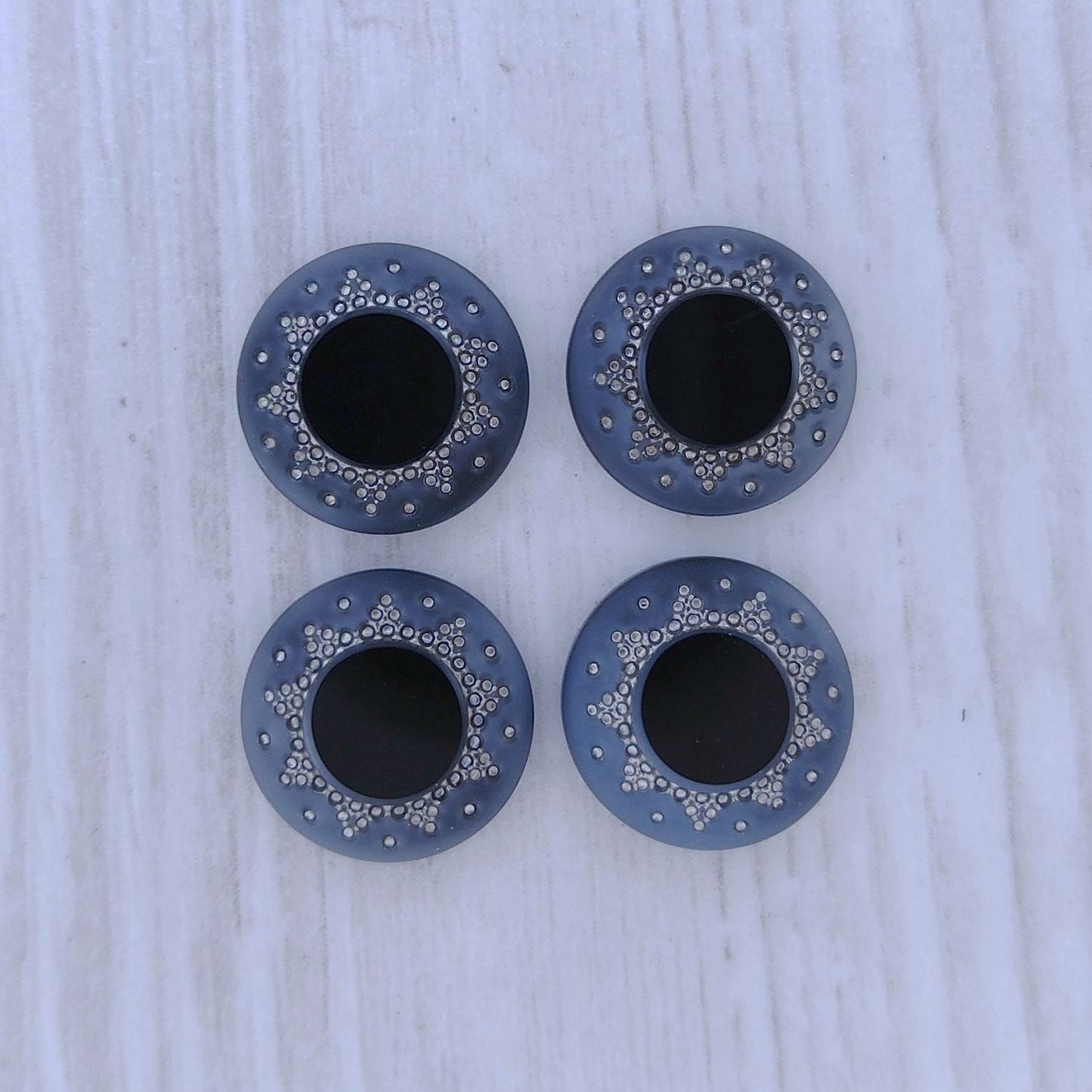 1327 - 11mm Cabochon in Grey/Black with Silver