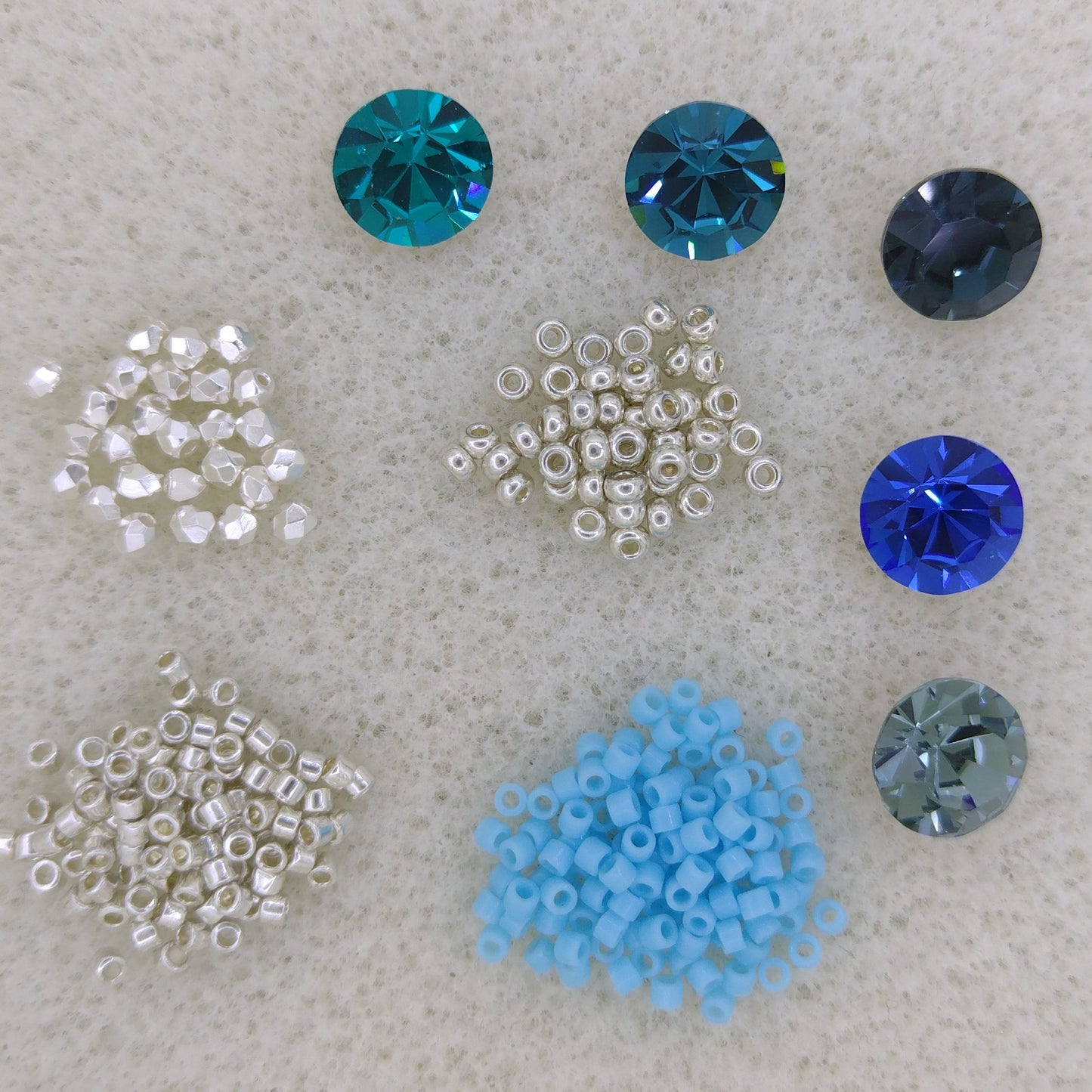 Ornament Bead Kit - Jean Power's Winter 2024 Beadalong in Silver and Blue with a mix of Chatons