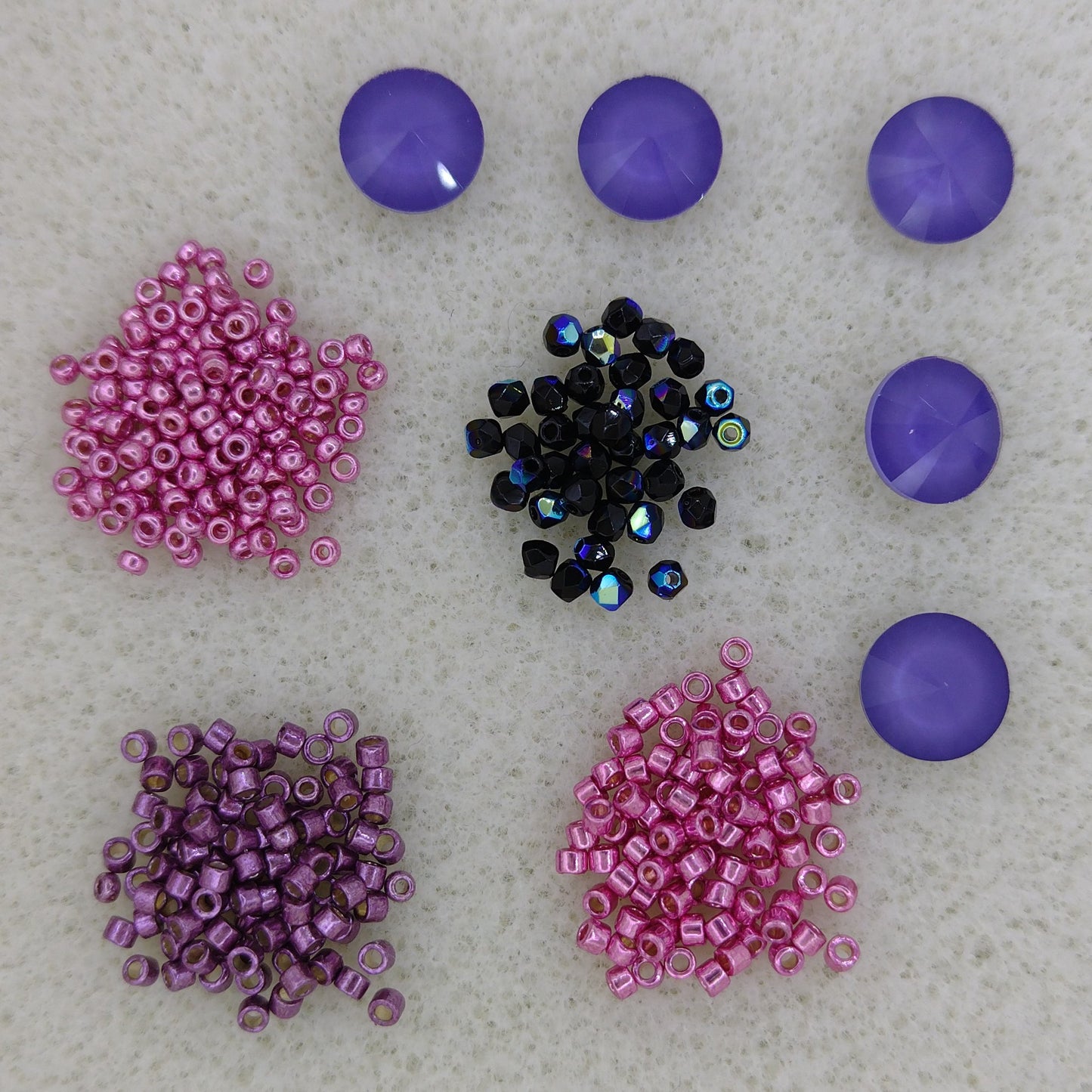Ornament Bead Kit - Jean Power's Winter 2024 Beadalong in Pink and Purple with Rivolis