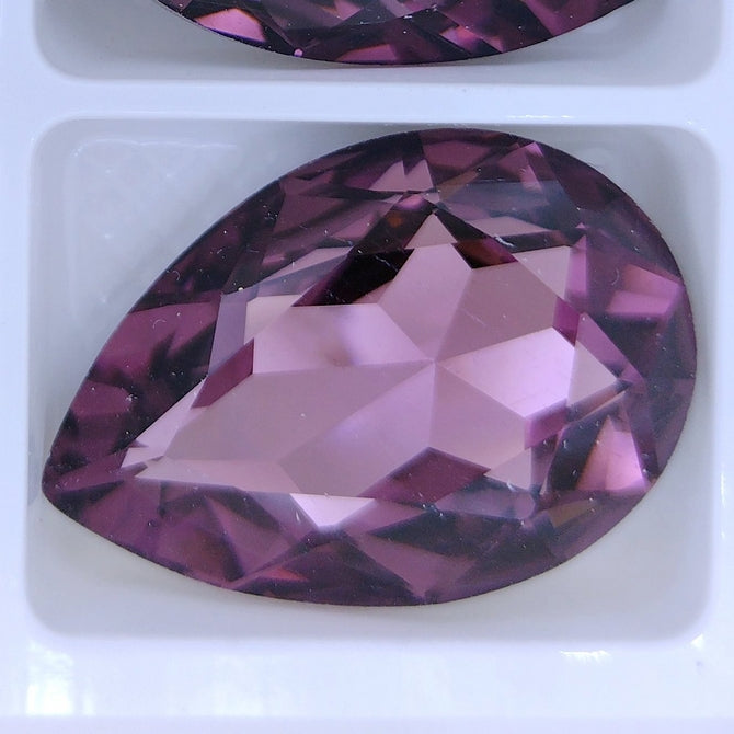 30x20mm Drop in Light Amethyst (Aurora)