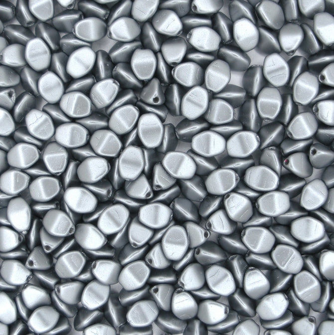 50 x pinch beads in Pearlescent Silver