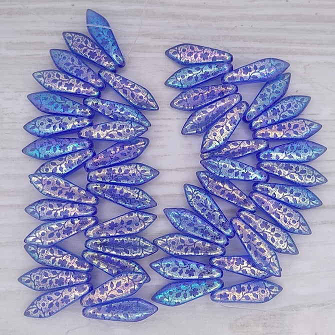 25 x daggers in Blue with laser etched flowers (5x16mm)