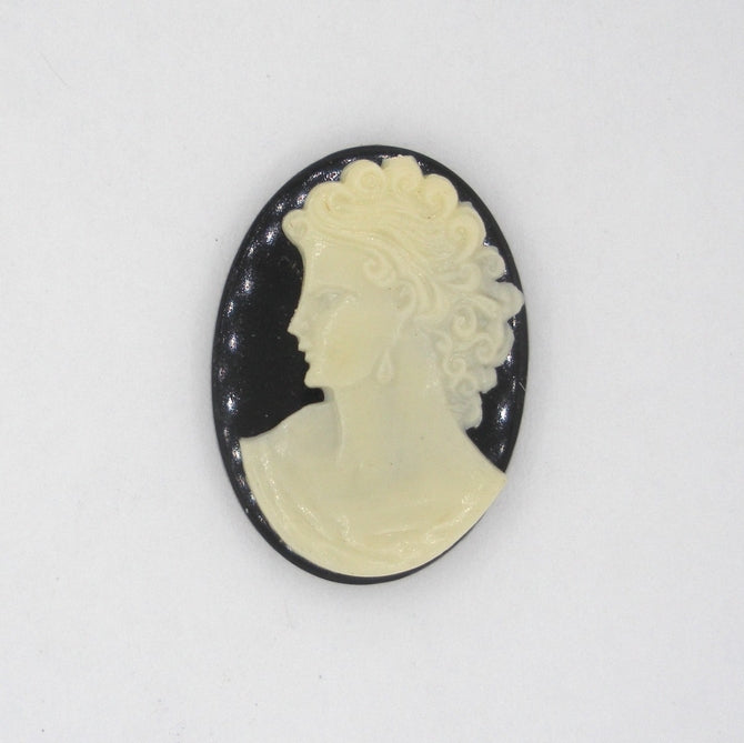Cam29 - 25x18mm Cameo in Black (Vintage)