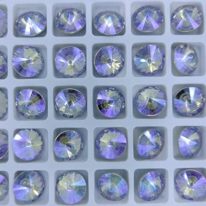 10.7mm rivoli in Crystal Luminous Green (Aurora)