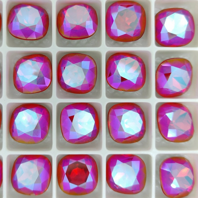 12mm round square in Light Siam Shimmer (Aurora)