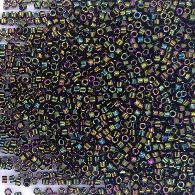 DB0003 - 1g Size 11/0 delicas in Metallic Forest Green Iris