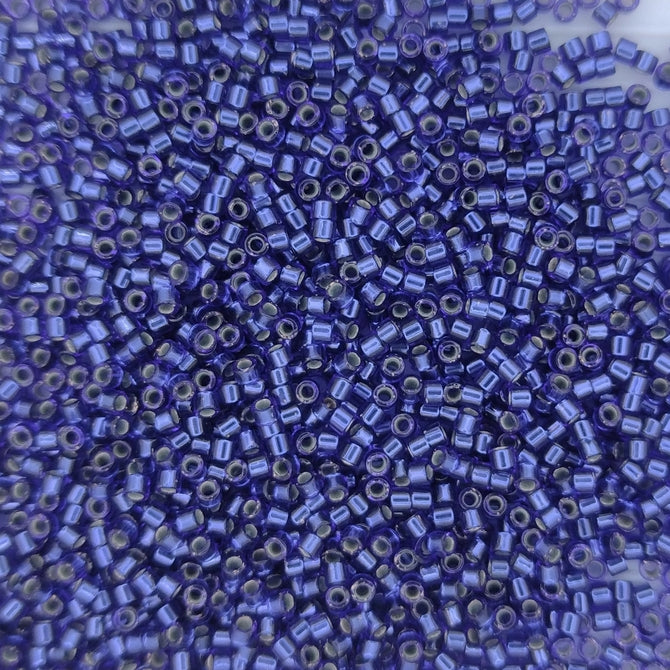 DB0183 - 1g Size 11/0 delicas in Silver lined Royal Blue