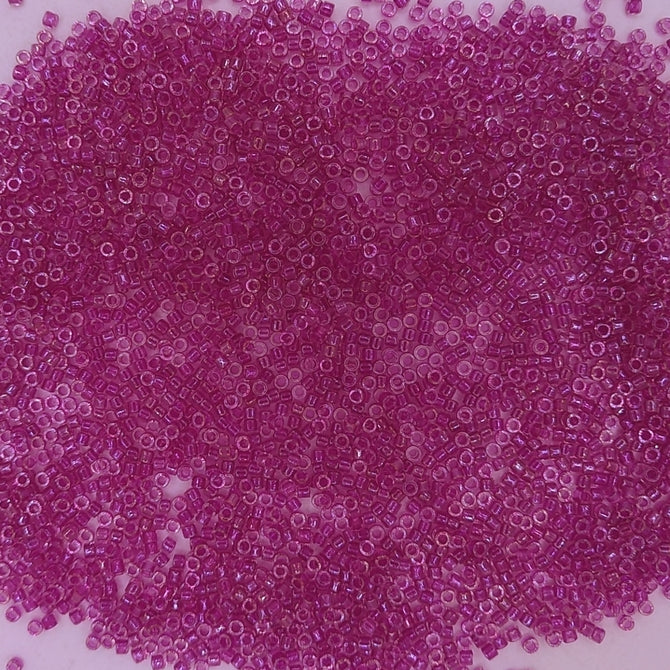 DB0074 - 5g Size 11/0 delicas in Fuchsia lined Crystal AB