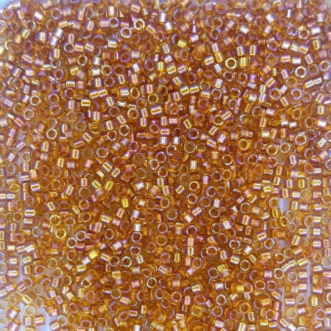 DB0065 - 5g Size 11/0 delicas in Lined Topaz AB