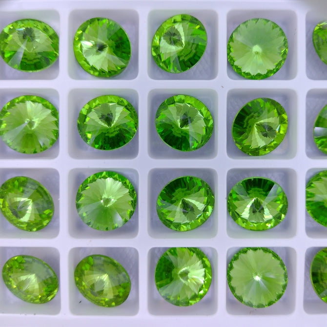 14mm rivoli in Peridot (Aurora)