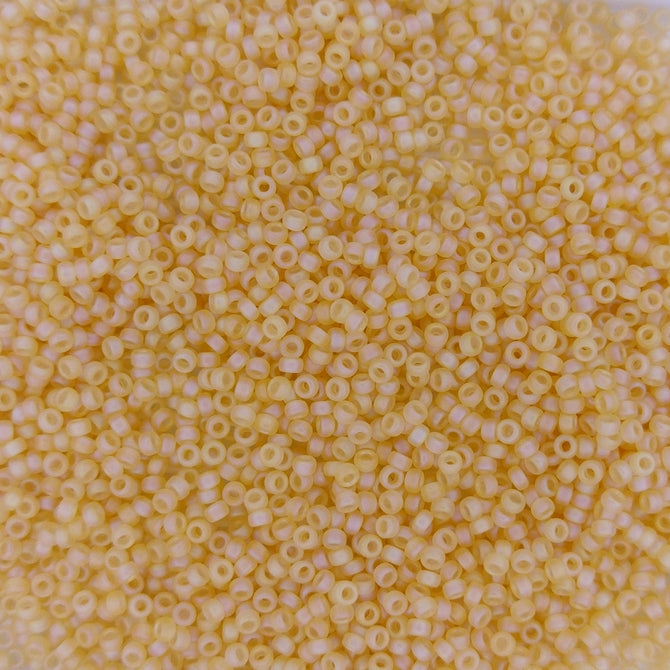 0132FR - 5g Size 15/0 Miyuki seed beads in Matt Transparent Light Topaz AB