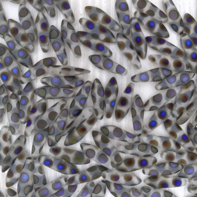 10 x two hole daggers in Matt Crystal Azuro Dots (5x16mm)