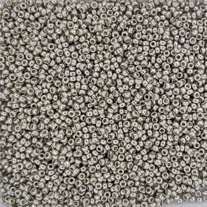 4221 - 10g Size 11/0 Miyuki seed beads in Galvanised Light Pewter