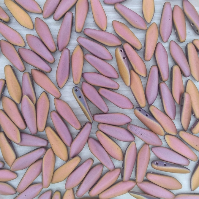 10 x two hole daggers in Matt Full Capri Rose (5x16mm)