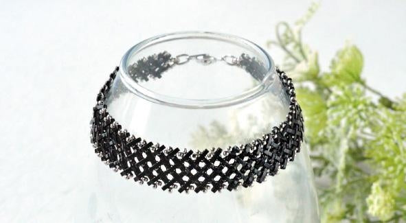 Pattern - Quarter Tila check bracelet