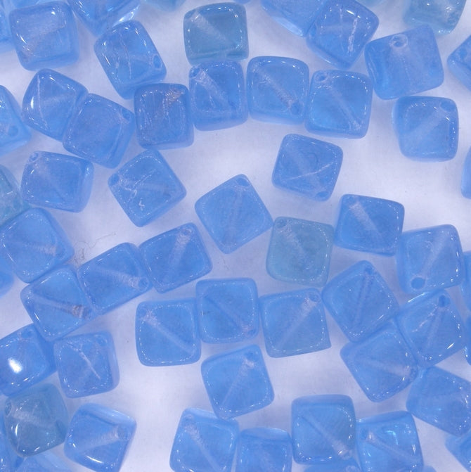 10 x 6mm cubes with diagonal hole in Blue (vintage)